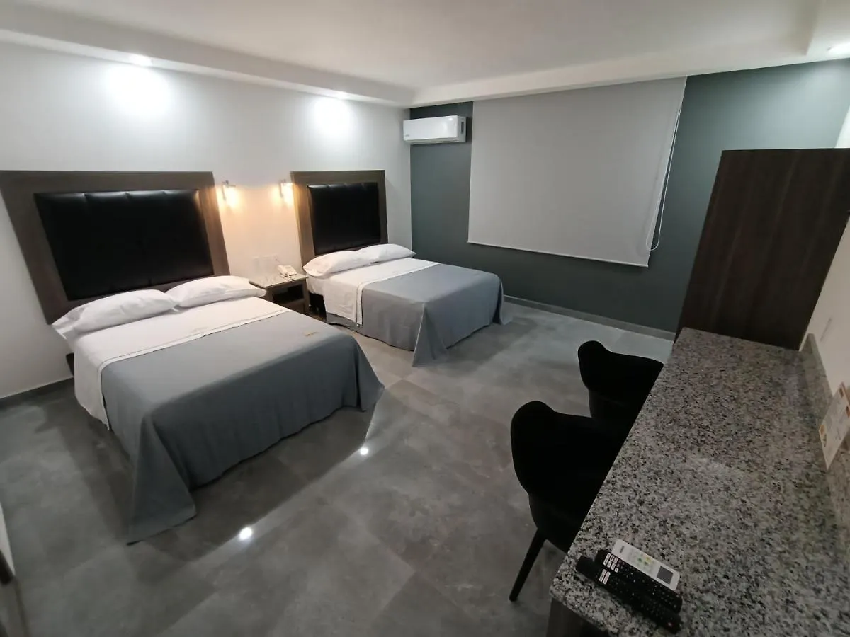 Hotel Y Villas Costa Del Sol Mérida